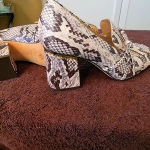 Antonio Melani leather  snake skin shoes